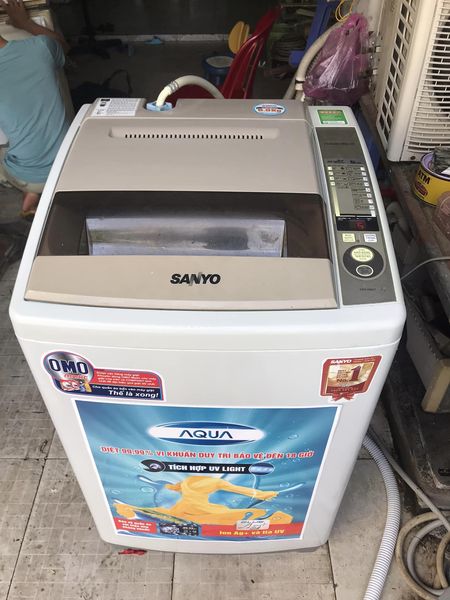 Máy giặt Sanyo (8kg) lồng giặt to