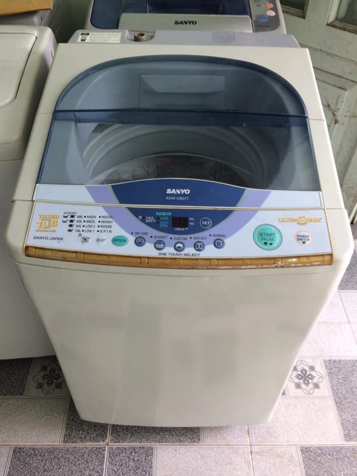 Máy giặt Sanyo 6,5 kg lòng nghiêng mới 90%