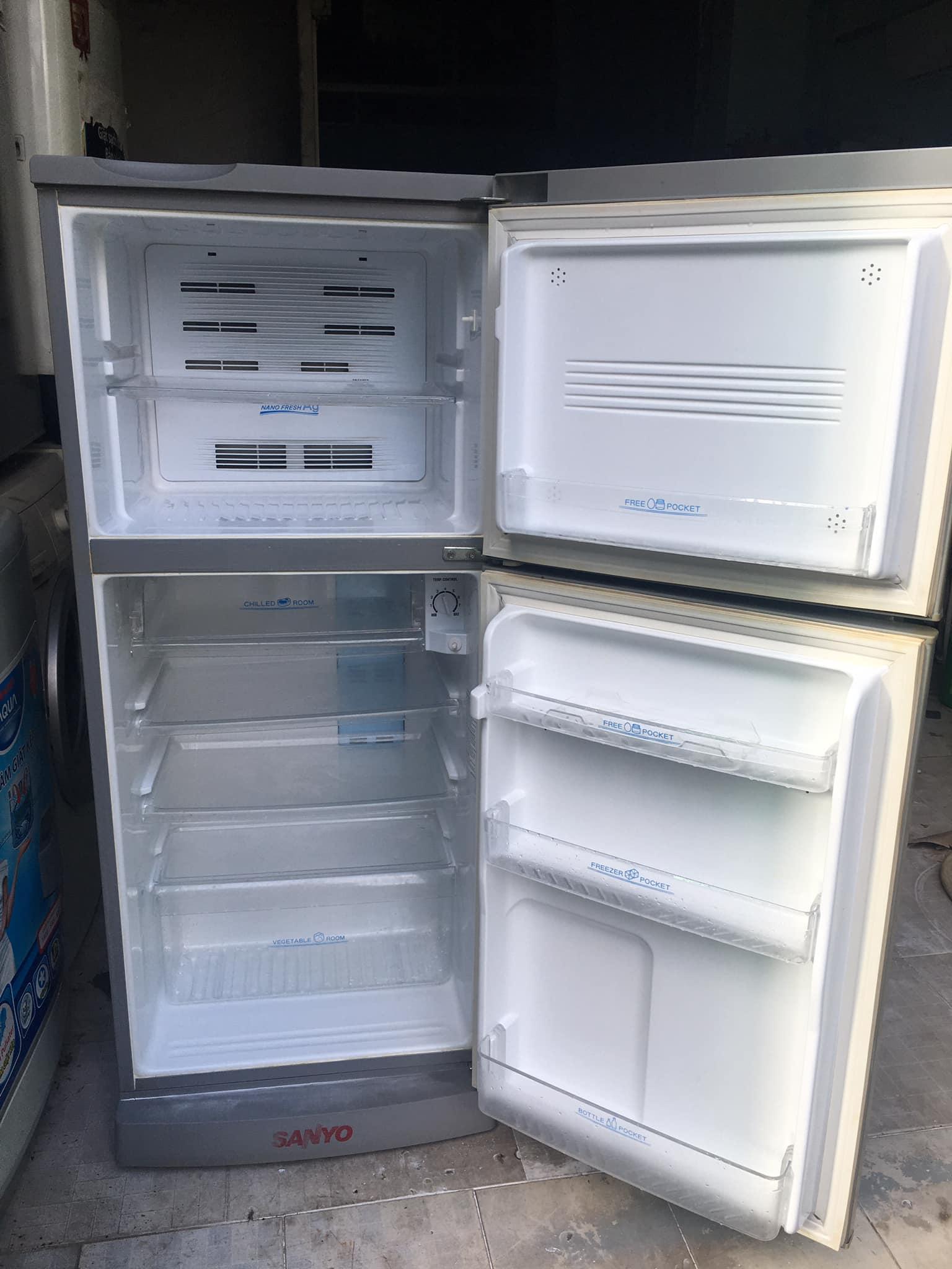 Tủ lạnh (Sanyo)165lít , không đóng tuyết,