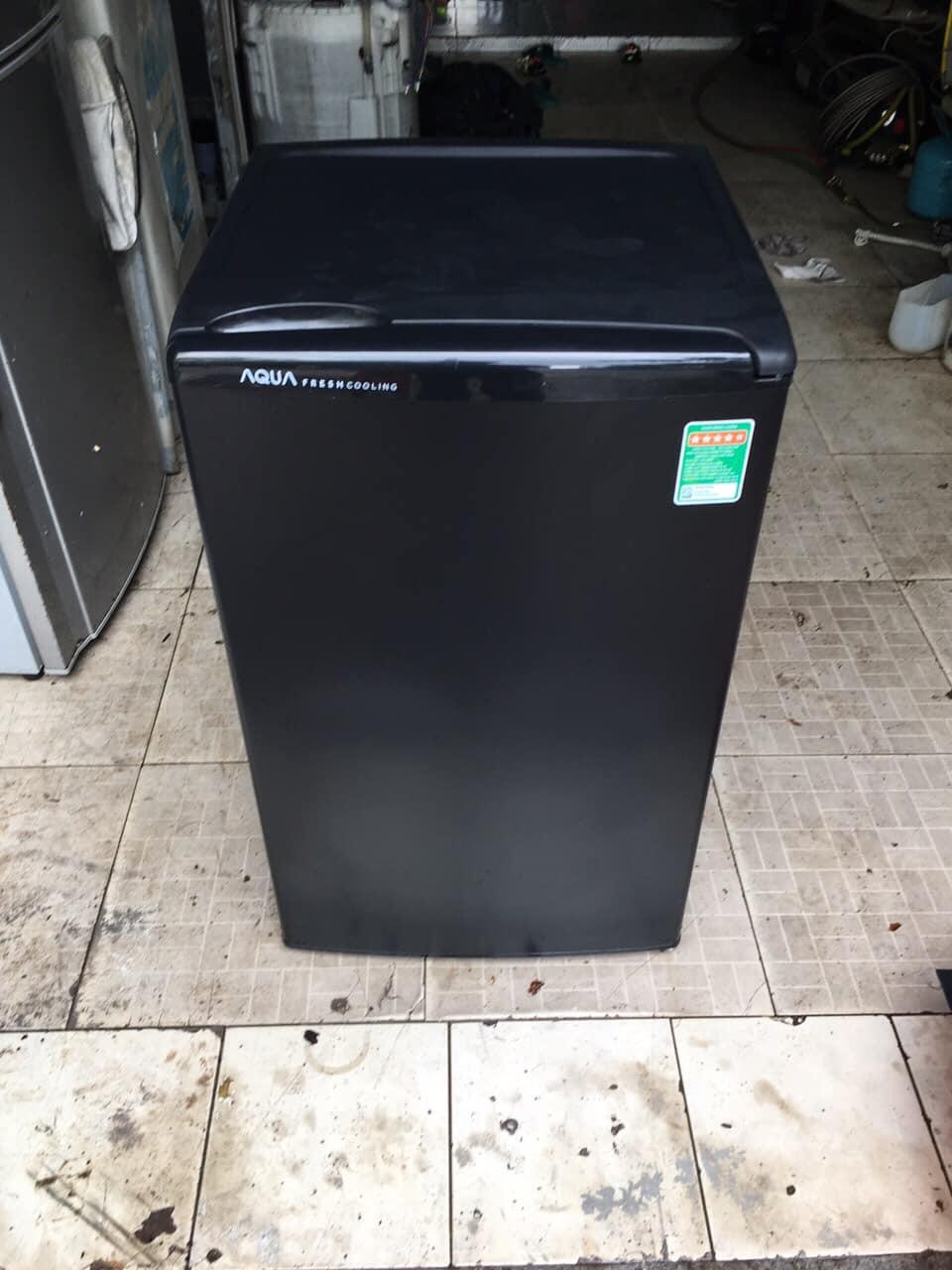 Tủ lạnh Aqua (93 lít) mini đời mới