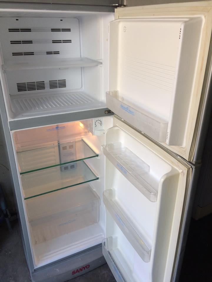 Tủ lạnh Sanyo SR-S19FN 186 lít không đóng tuyết