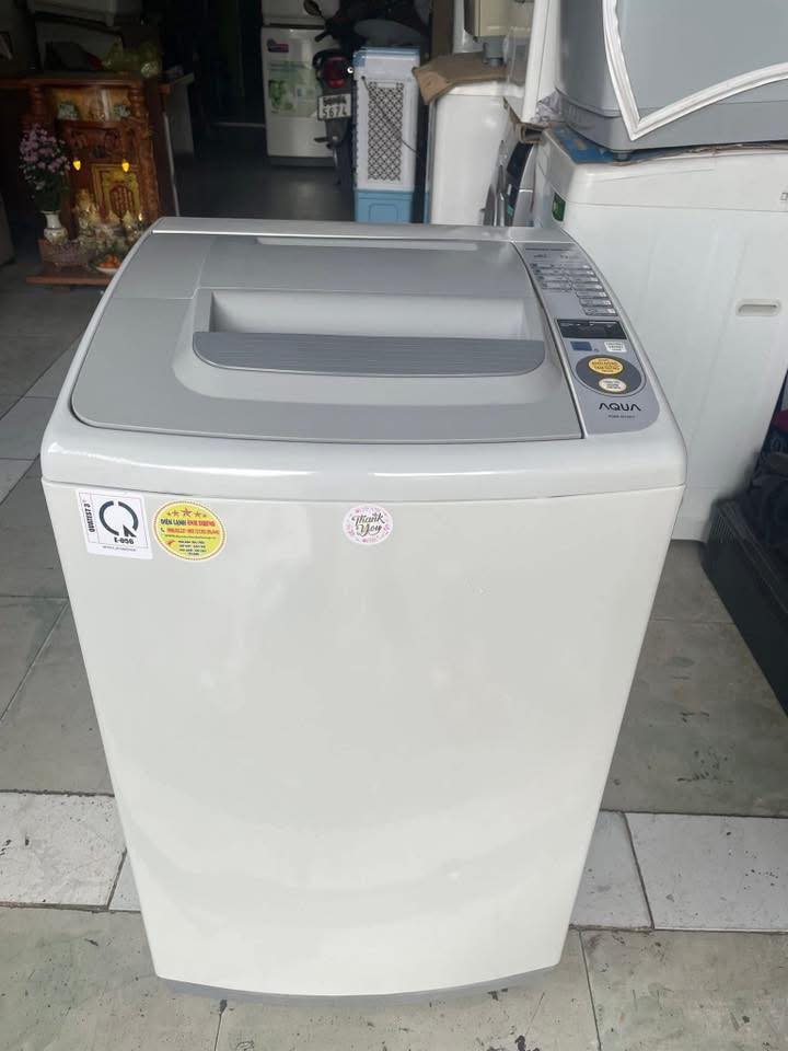 Máy giặt Aqua (7kg) nhỏ gọn, nhẹ điện, sử dụng tốt