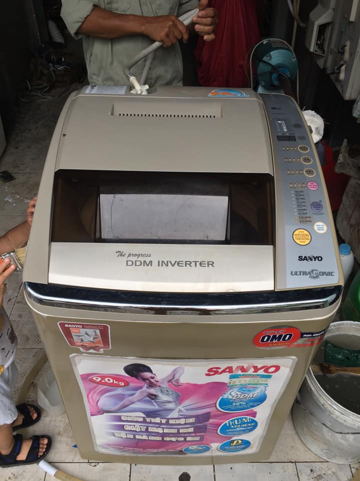 Máy giặt Aqua (9kg) inverter tiết kiệm điện