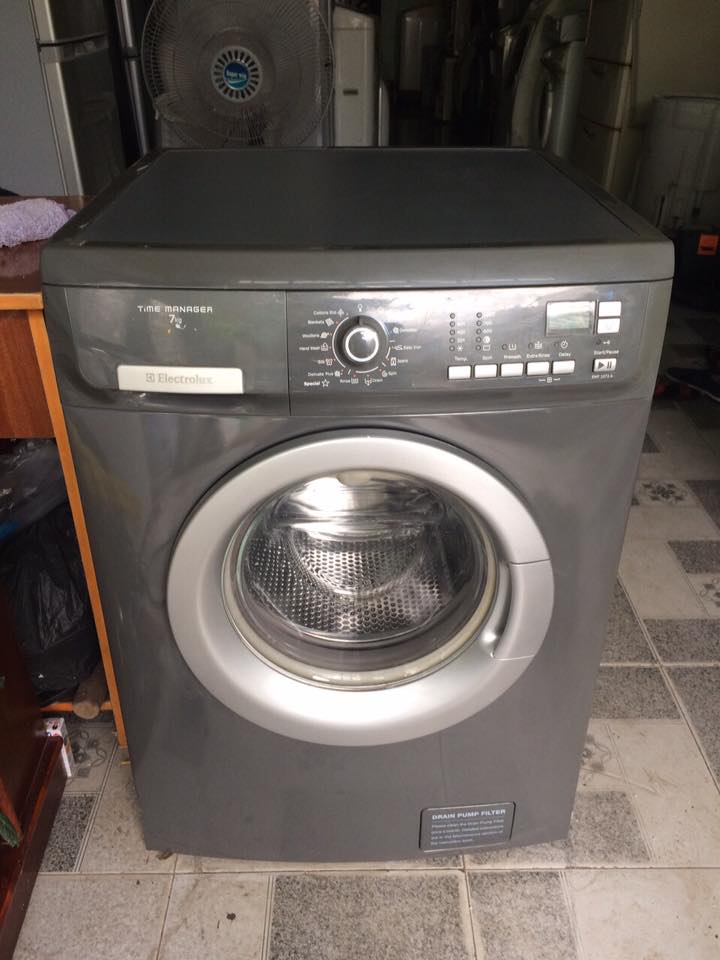 Máy giặt Electrolux EWF1073-7kg