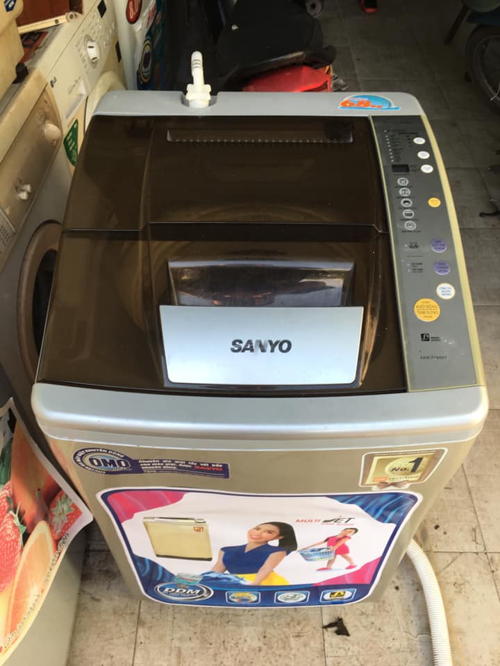 Máy giặt Sanyo (6.8kg) lồng nghiêng