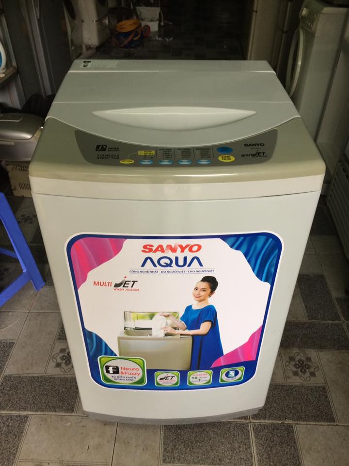 Máy giặt Sanyo 6,5 kg lòng inox không rỉ mới 90%