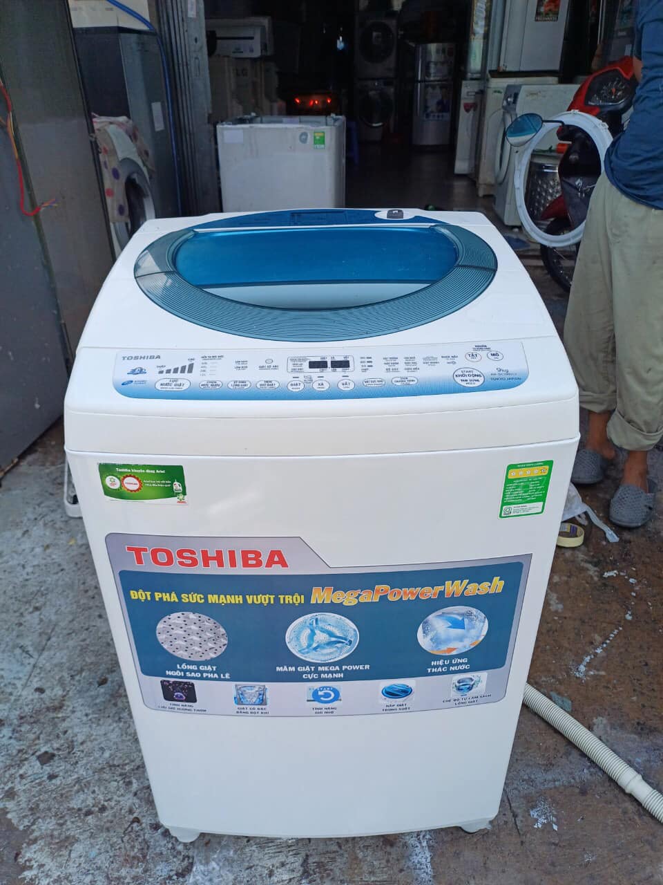Máy giặt Toshiba (9kg) Inverter Model: AW-DC1000CV