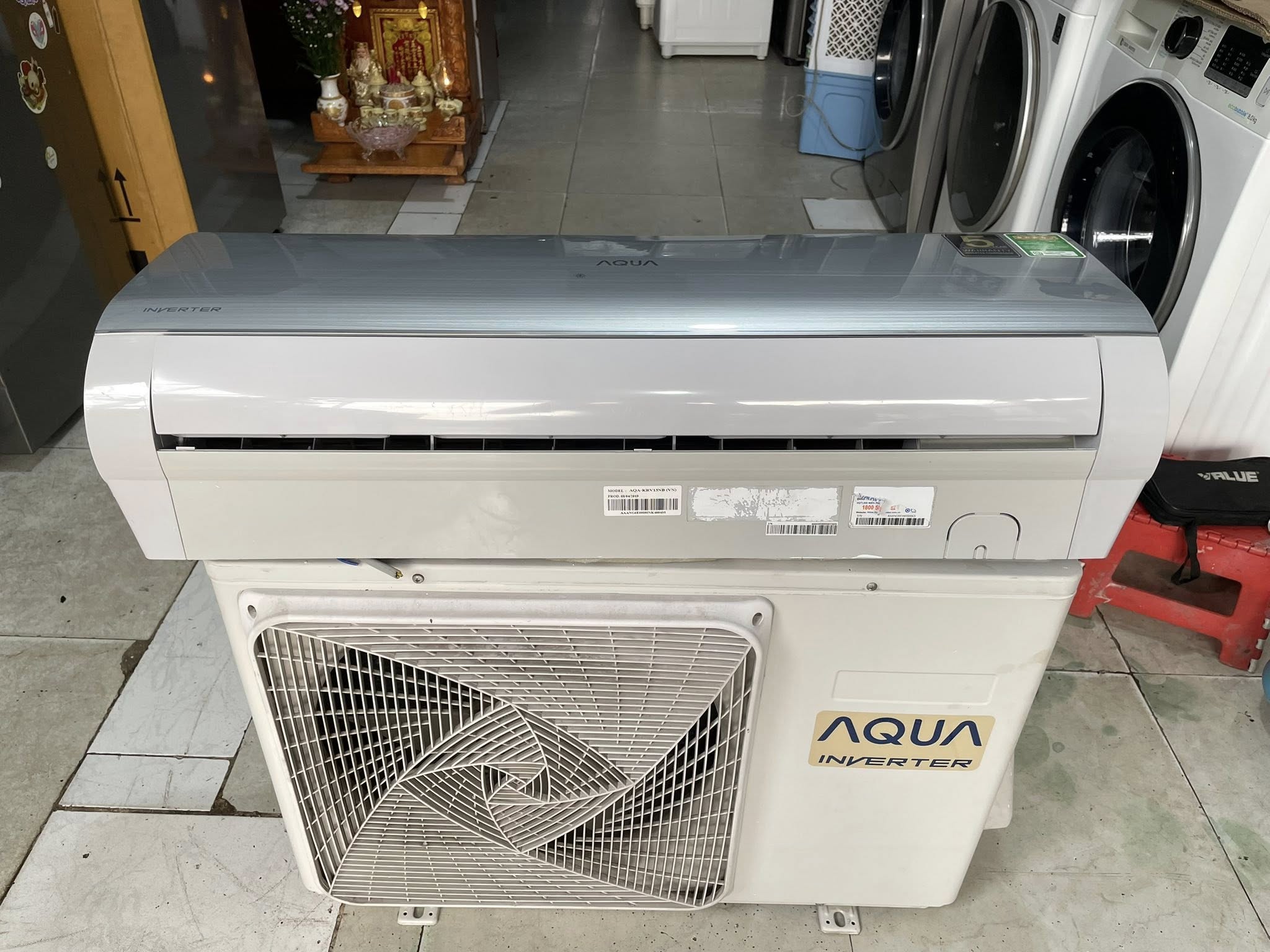 Máy lạnh AQUA (1.5HP) Inverter công nghệ tiết kiệm điện năng tiêu thụ