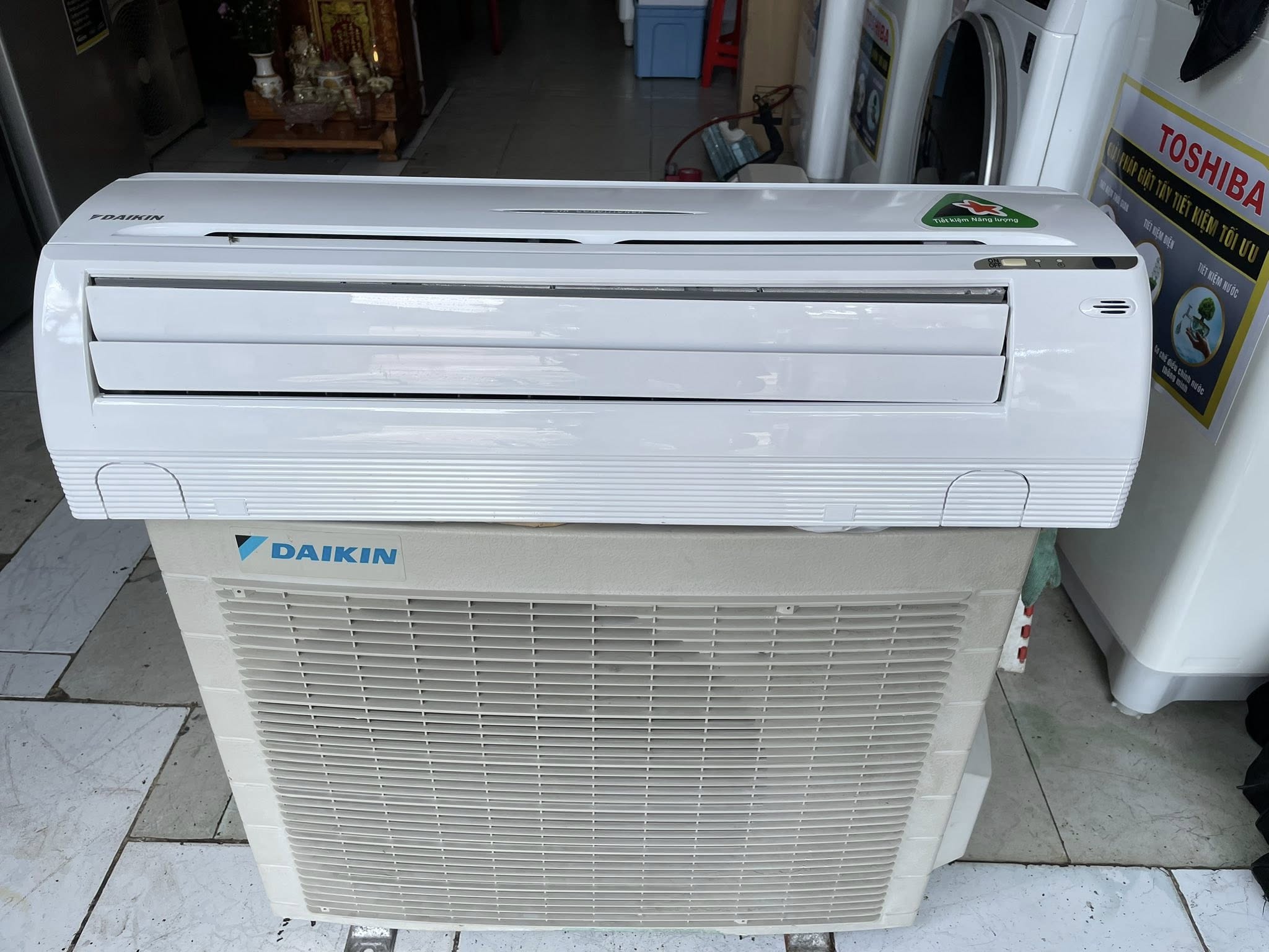 Máy lạnh DAIKIN  (1.5HP) sử dụng tốt