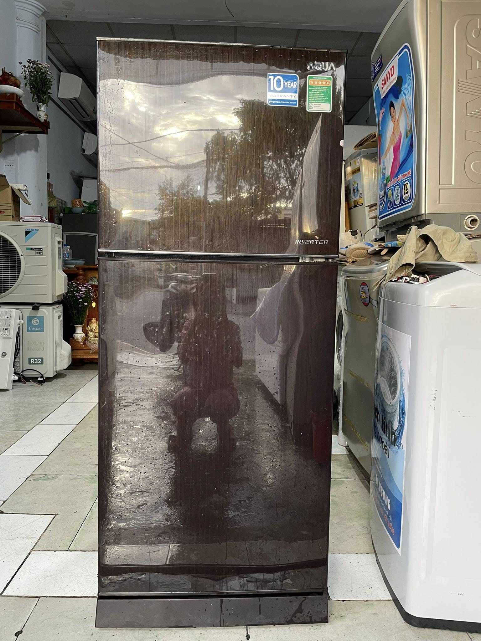 Tủ lạnh AQUA (180 lít) Inverter công nghệ tiết kiệm điện