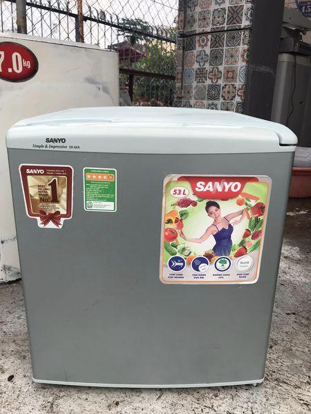 Tủ lạnh mini (53 lít) hiệu Sanyo xài bền