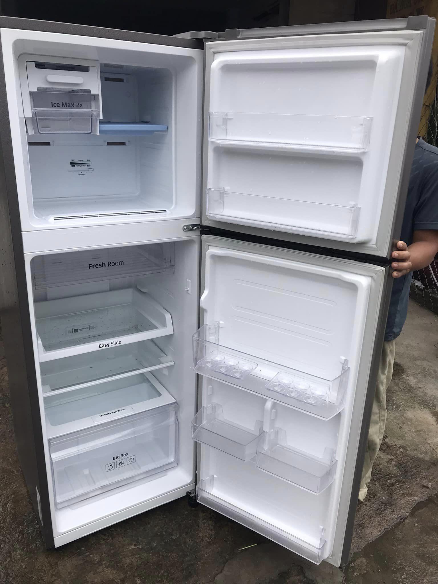 Tủ lạnh Samsung (236 lít ) inverter công nghệ tiết kiệm điện