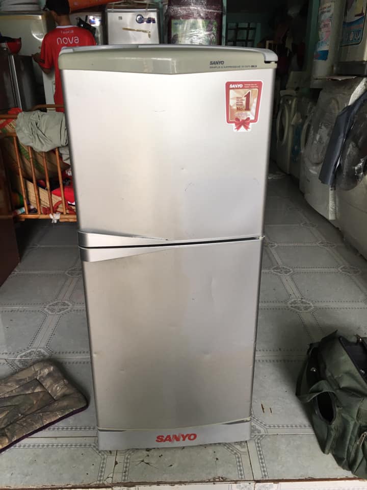 Tủ lạnh Sanyo (123 lít) không đóng tuyết