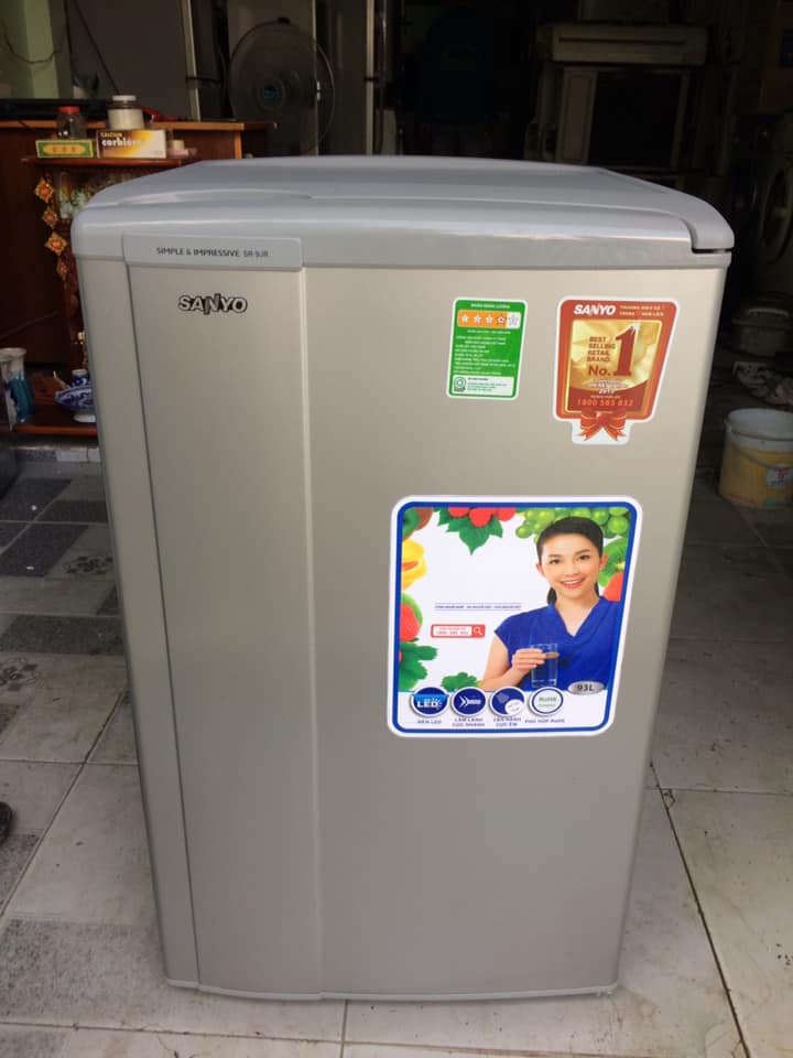 Tủ lạnh Sanyo SR-9JR (SS) 93 lít mới 95%