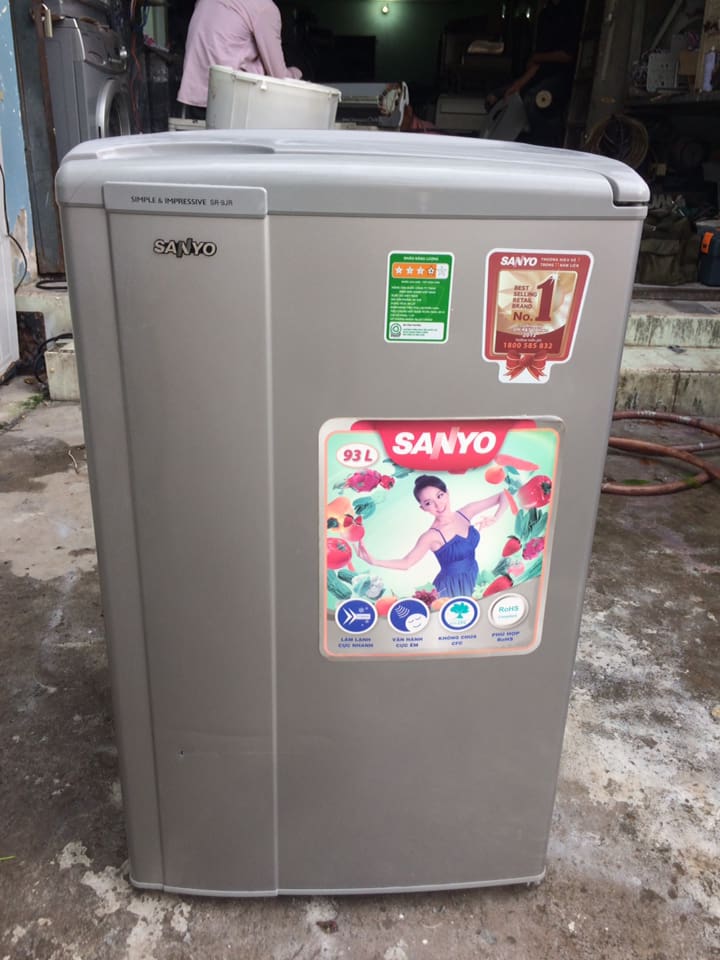 Tủ lạnh Sanyo SR-9JR (SS) 93 lít