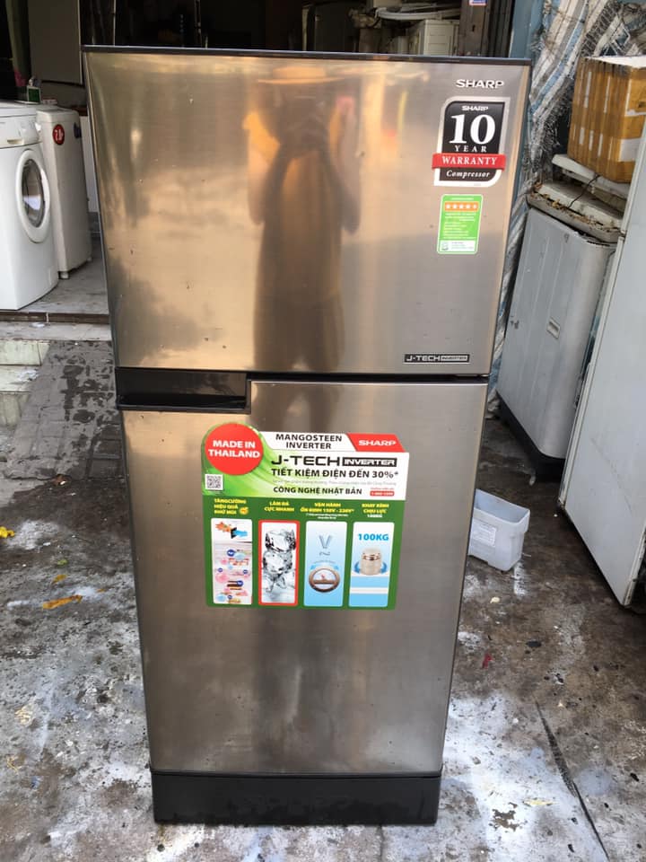 Tủ lạnh Sharp (165 lít) Inverter Không đóng tuyết