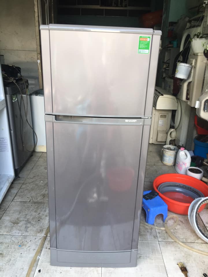 Tủ lạnh Sharp (180 lít) SJ-18VF2-BS không đóng tuyết