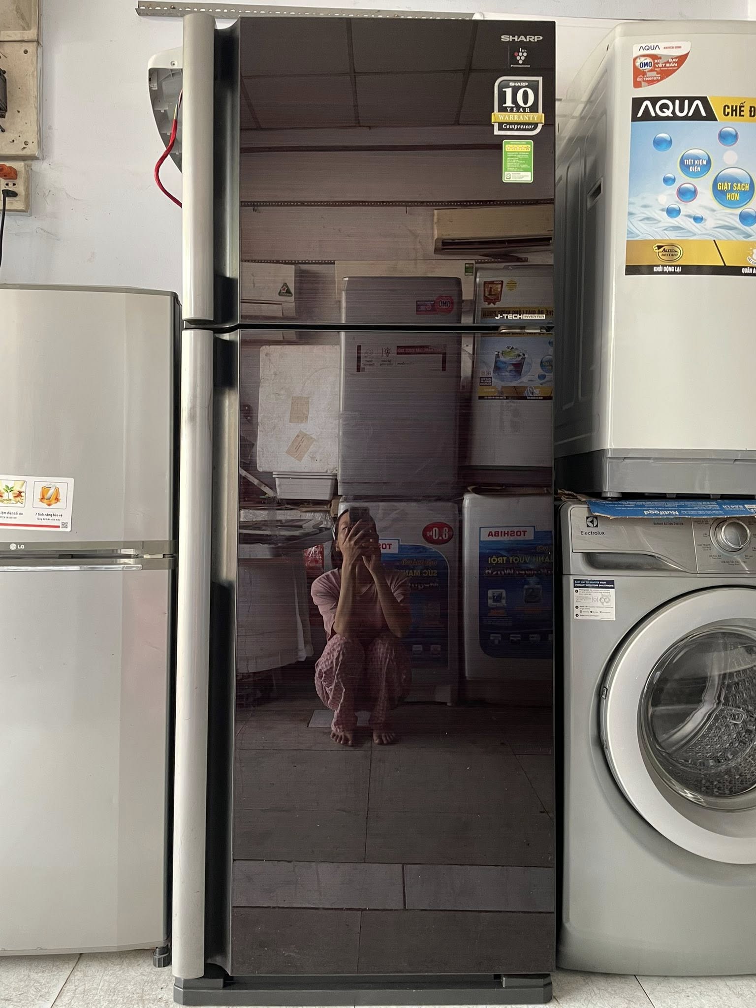 Tủ lạnh Sharp (397 lít) tiết kiệm điện