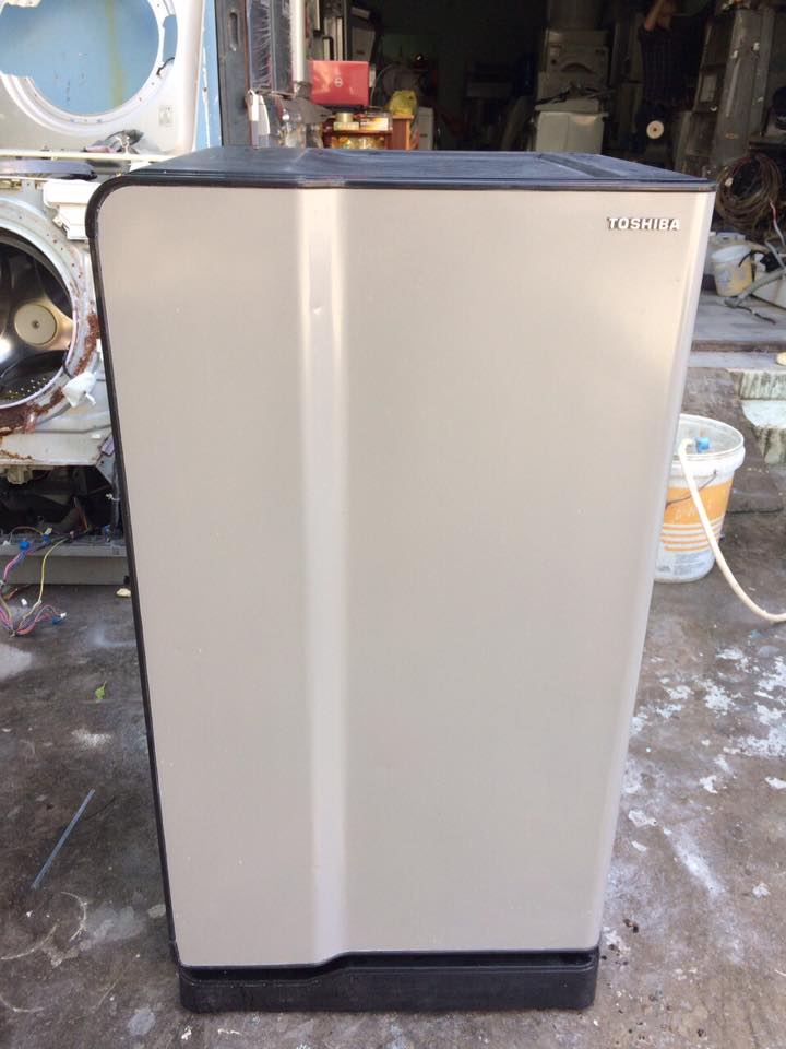 Tủ lạnh Toshiba GR-V1434 (140 lít)